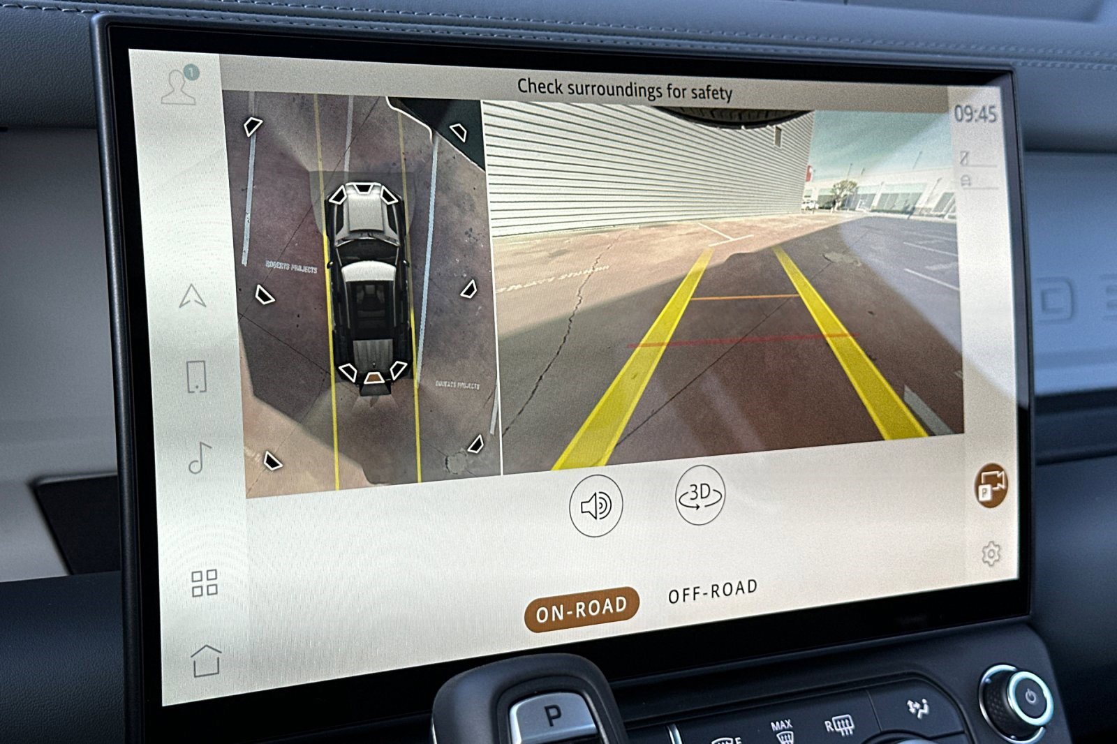 New 2026 Land Rover Defender 110 X-Dynamic SE image 21