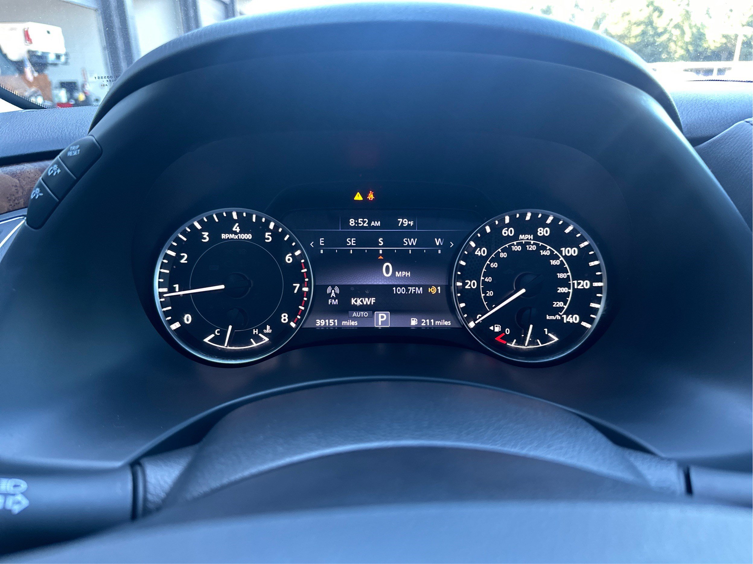 Used 2024 Nissan Armada SL AWD/4WD image 17