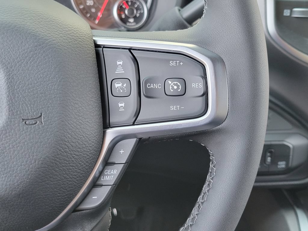 New 2026 RAM 2500 Big Horn AWD/4WD image 6