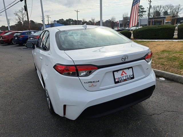 Used 2026 Toyota Corolla LE image 10