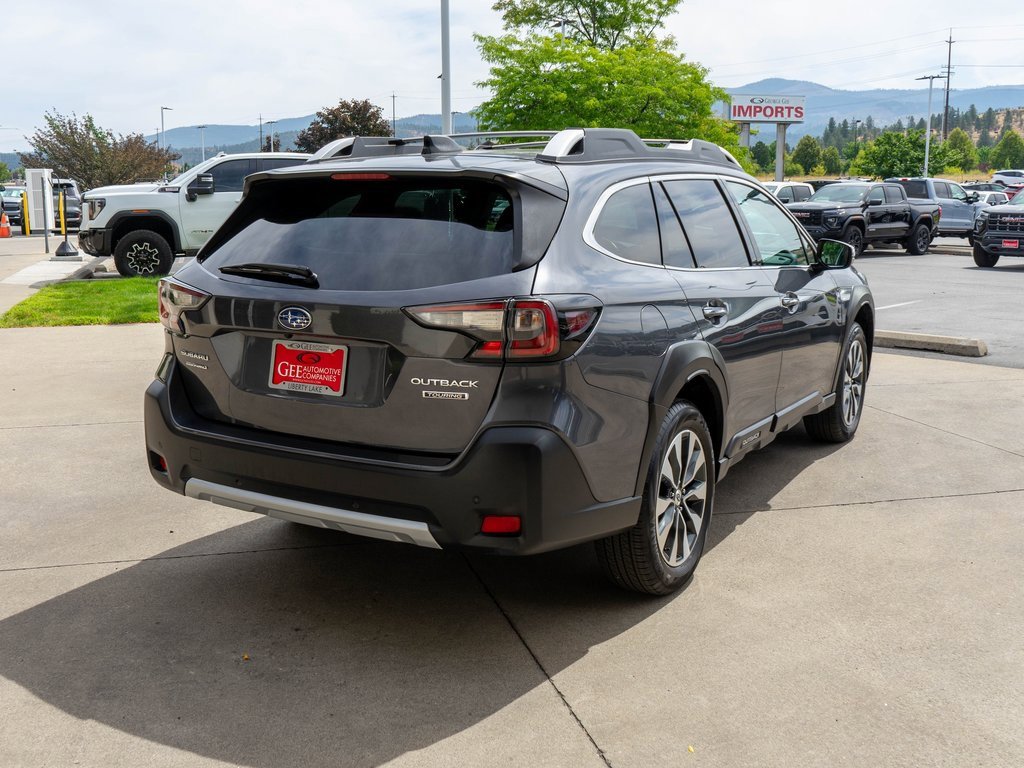 Used 2023 Subaru Outback Touring image 7