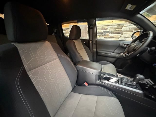 Used 2023 Toyota Tacoma TRD Off-Road AWD/4WD image 17