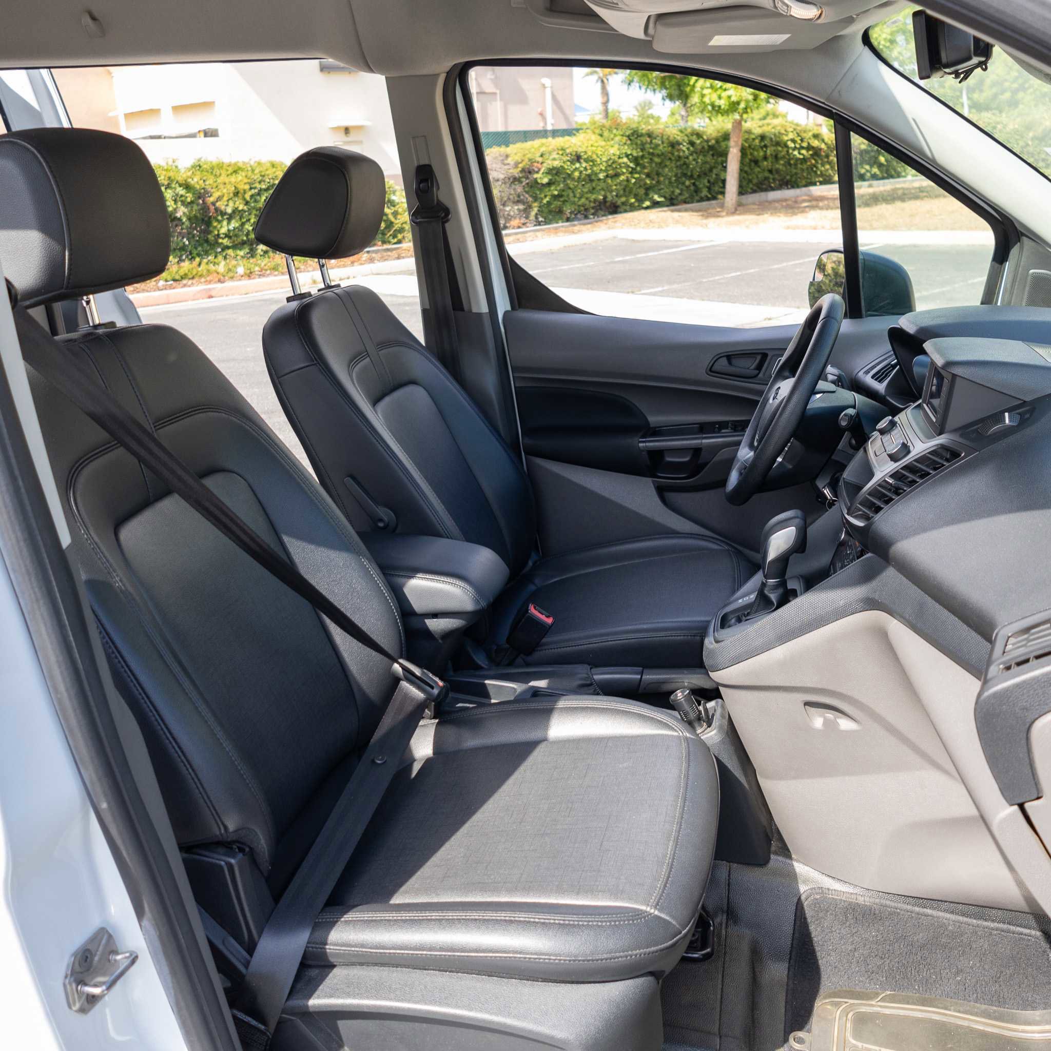 Used 2022 Ford Transit Connect XL image 23