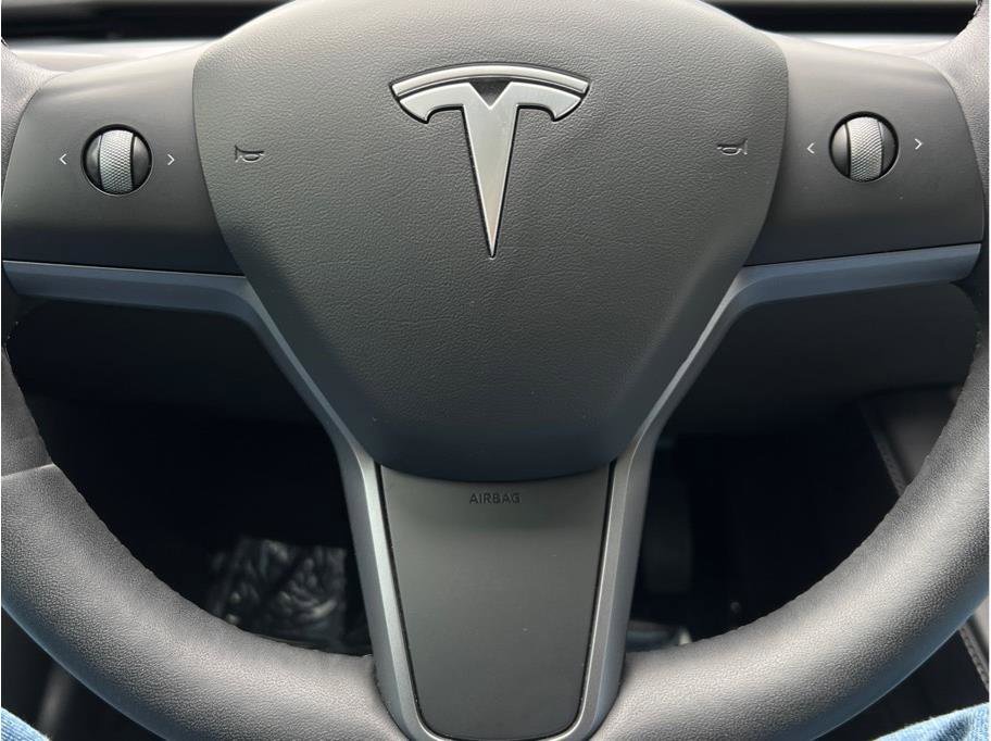 Used 2021 Tesla Model 3 Standard Range Plus RWD image 13