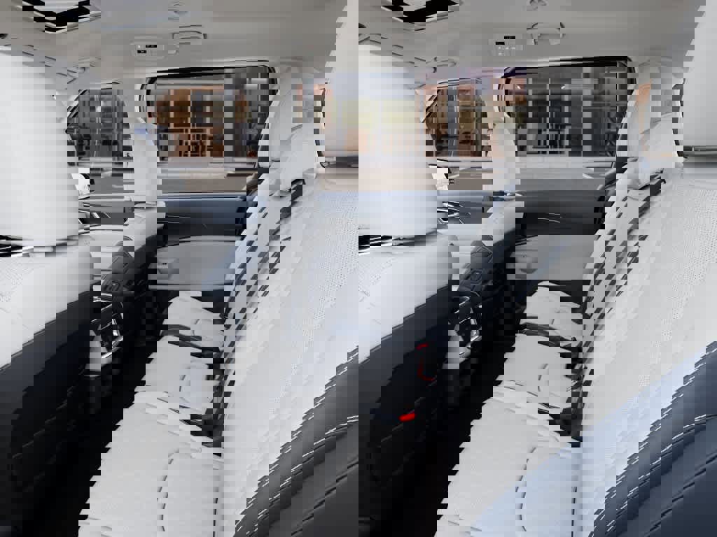 New 2026 Kia Carnival SX image 18