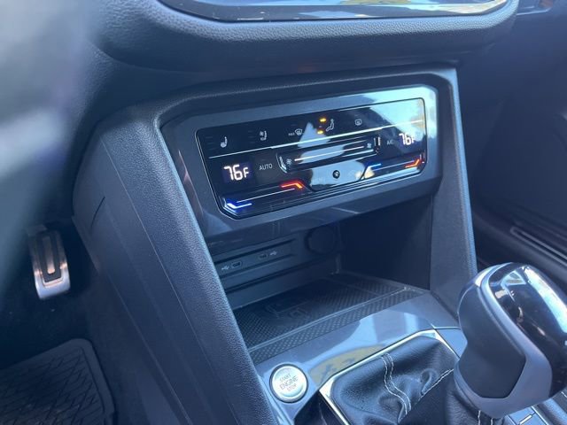 Used 2024 Volkswagen Tiguan SEL R-Line image 26