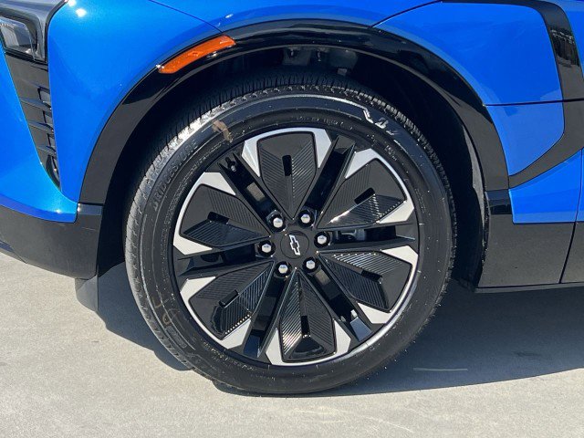 Used 2025 Chevrolet Blazer EV RS image 32