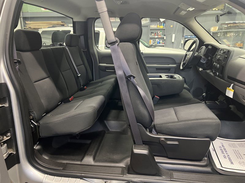 Used 2012 Chevrolet Silverado 1500 W/T image 8