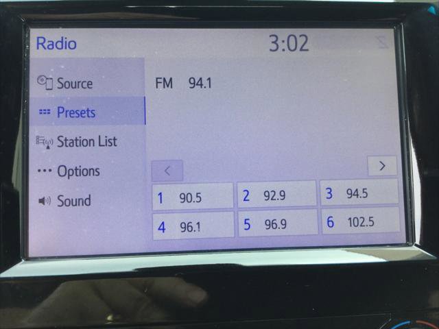Certified 2018 Toyota Camry XSE FWD image 10