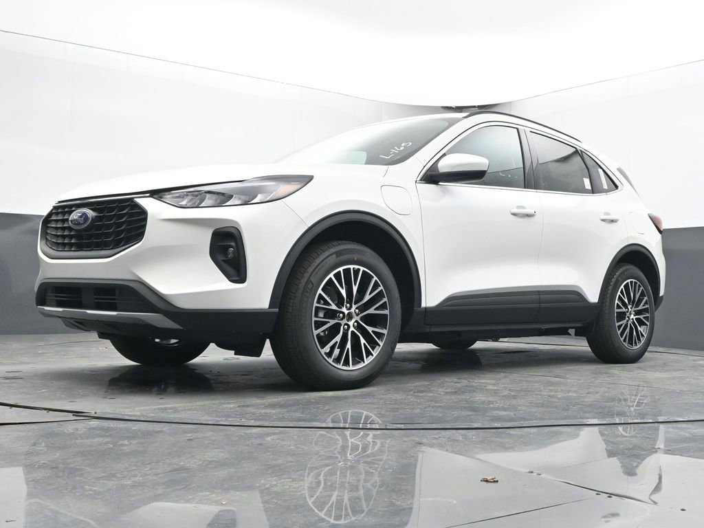 New 2026 Ford Escape SE w/ Class II Trailer Tow Package image 46