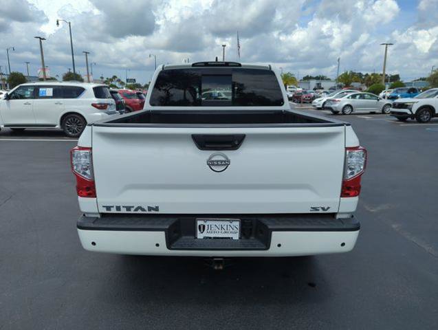 Certified 2023 Nissan Titan SV RWD image 7