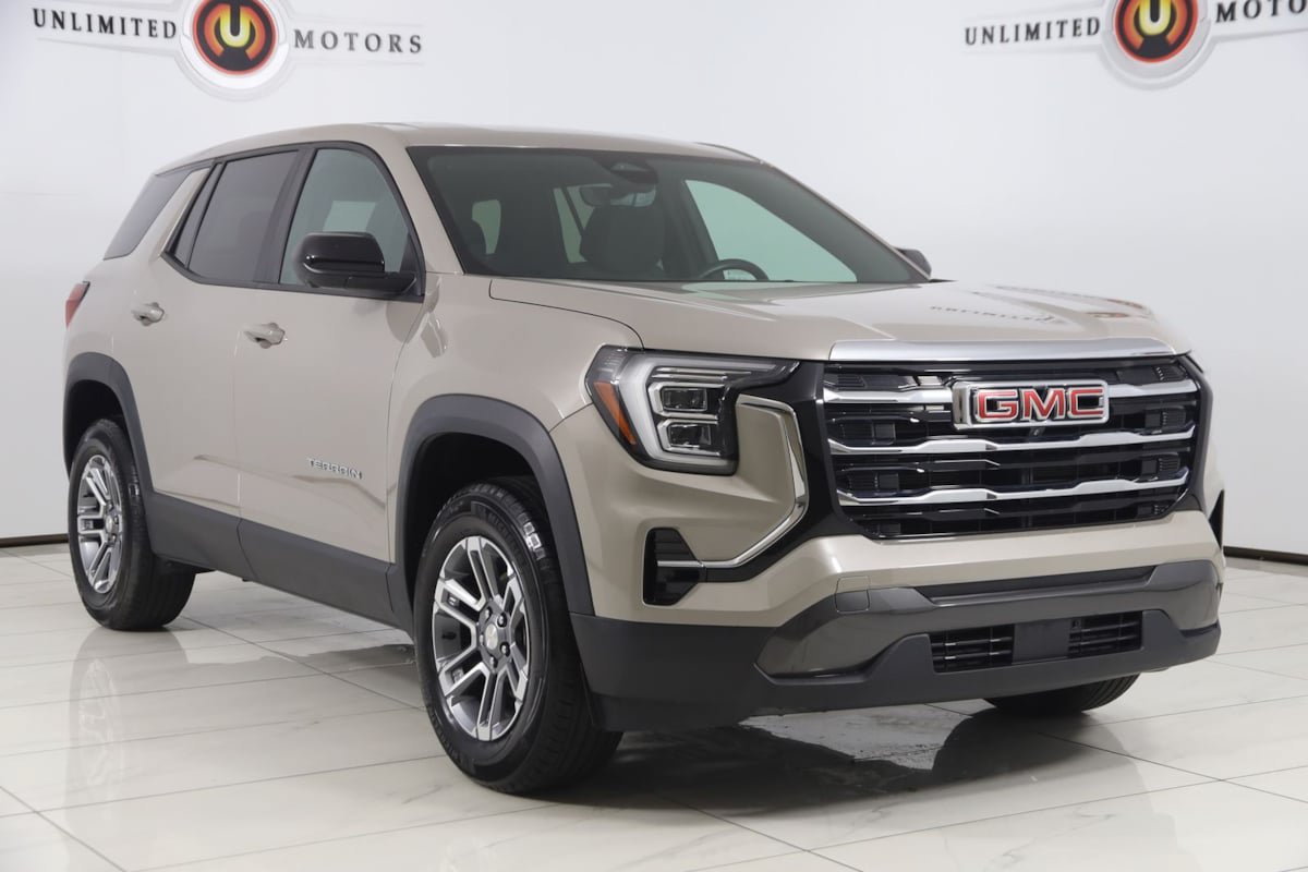 Used 2025 GMC Terrain Elevation w/ Technology Package II AWD/4WD image 21