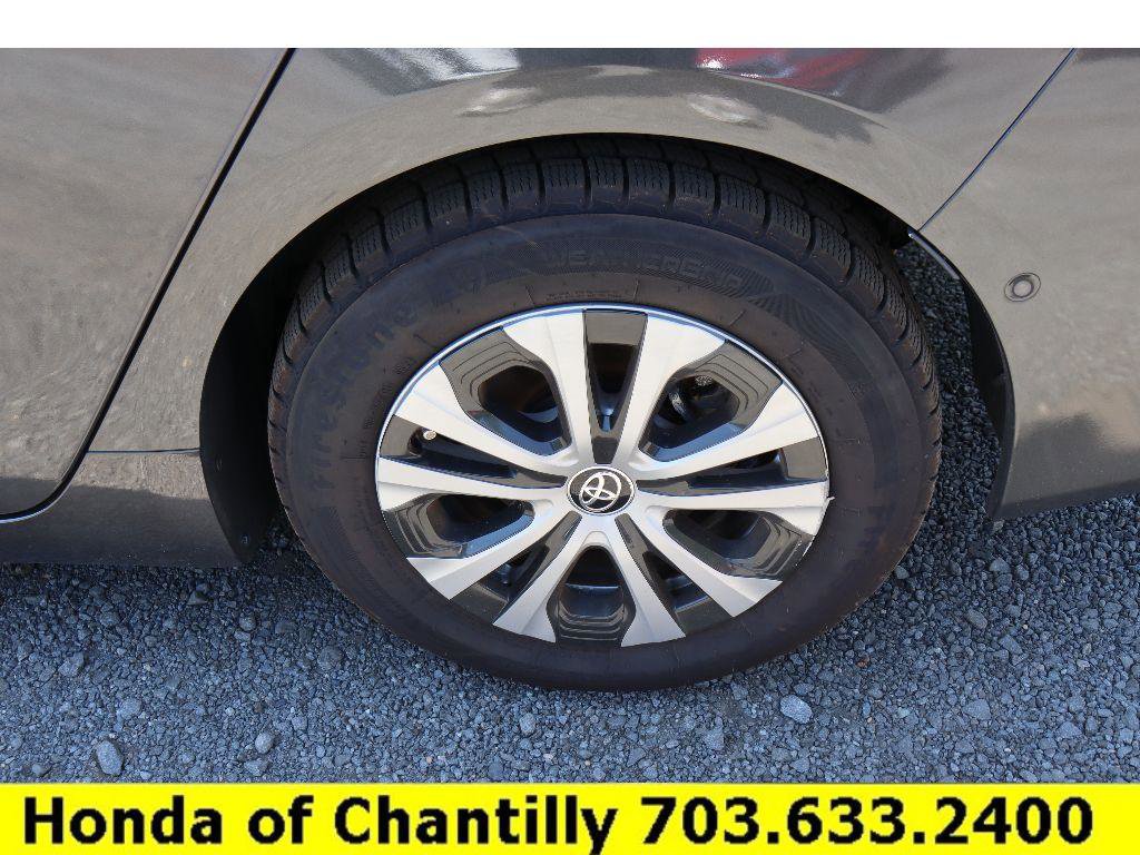 Used 2021 Toyota Prius XLE w/ Advanced Technology Package image 30