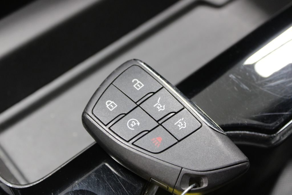 Used 2025 Chevrolet Suburban LT image 51