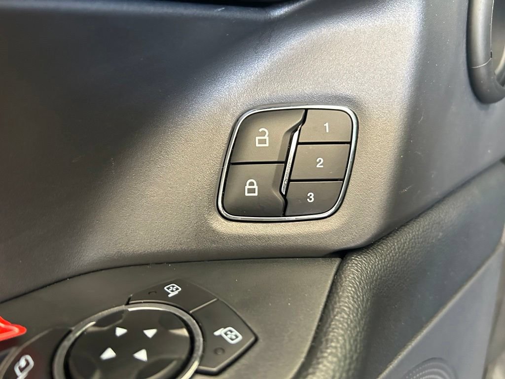 Used 2024 Ford Expedition XLT AWD/4WD image 41