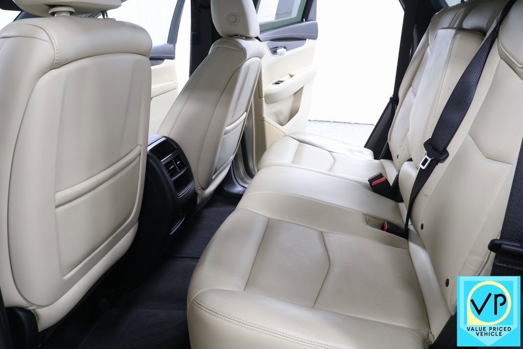 Used 2017 Cadillac XT5 FWD image 25