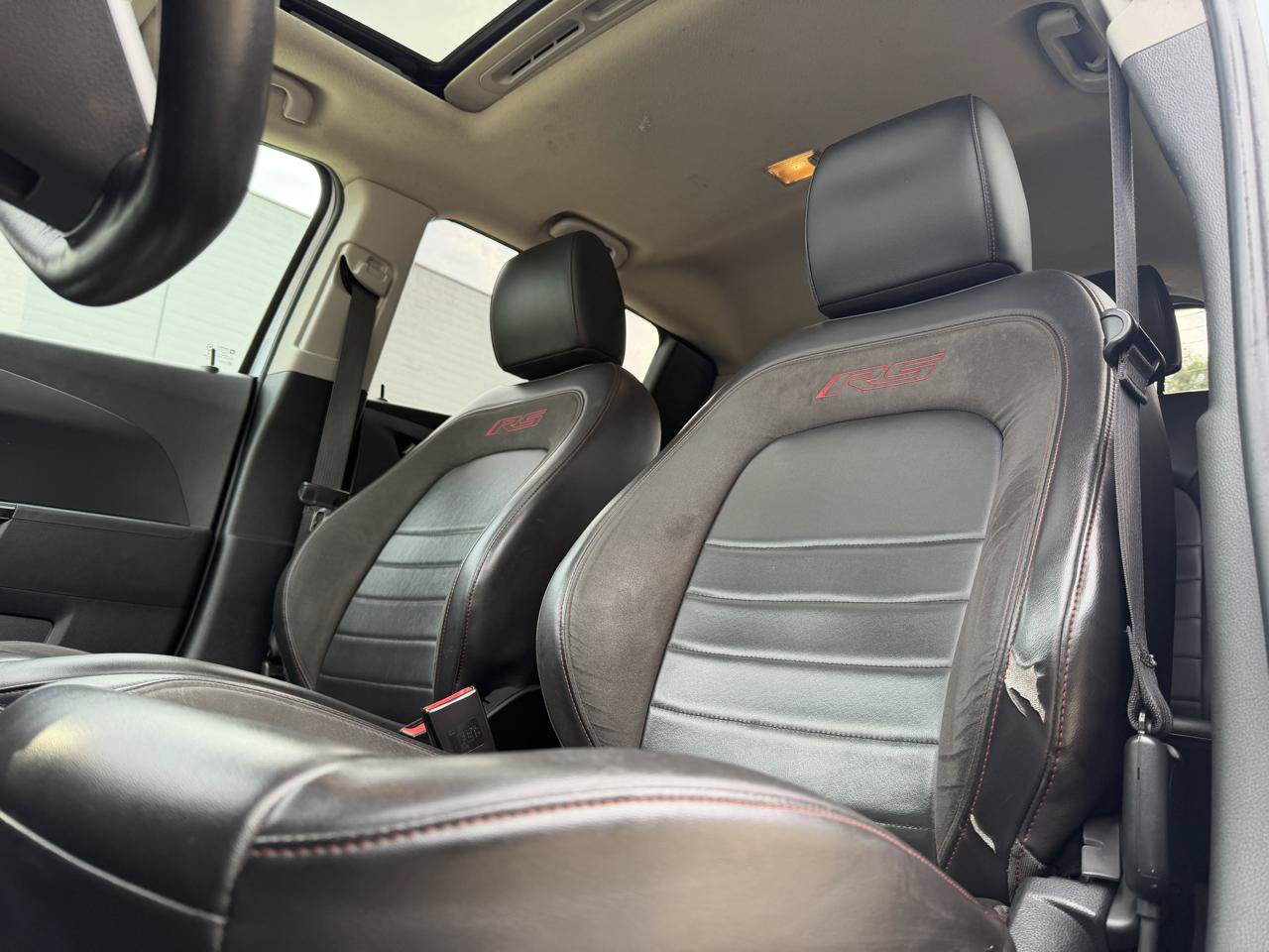 Used 2018 Chevrolet Sonic Premier w/ Driver Confidence Package FWD image 11