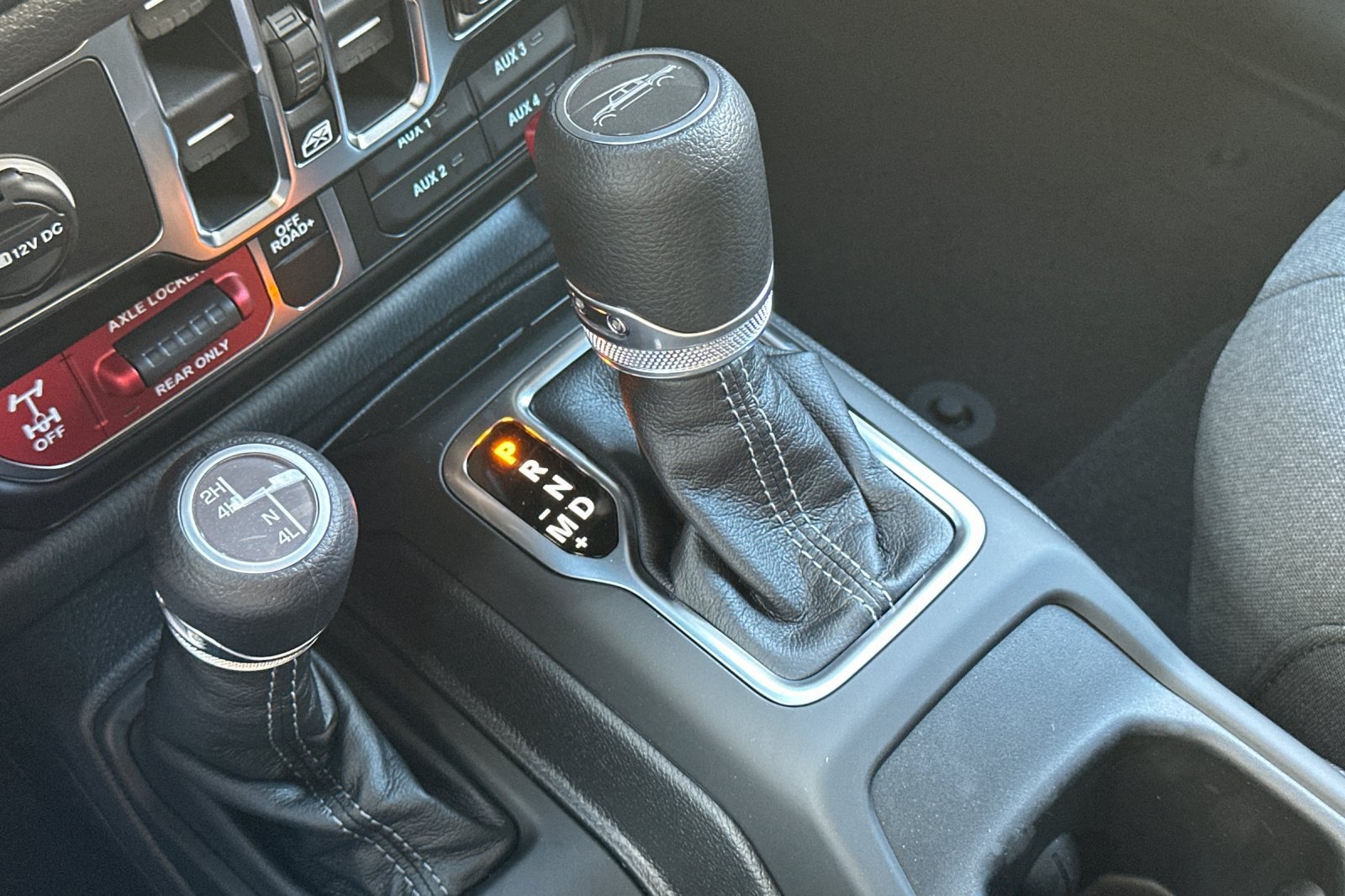 New 2026 Jeep Gladiator Sport AWD/4WD image 19