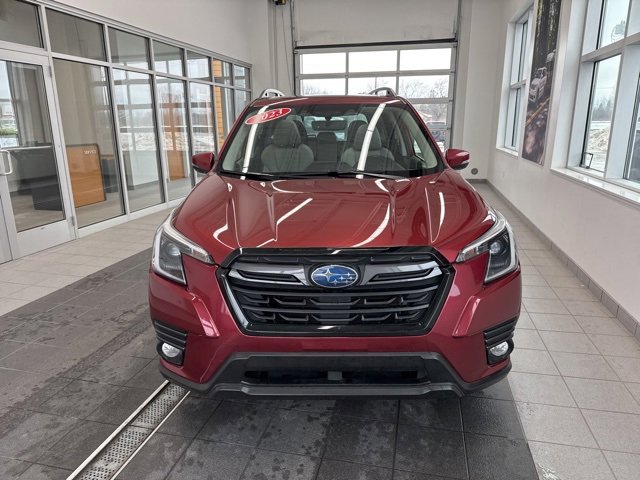 Used 2023 Subaru Forester Limited image 2