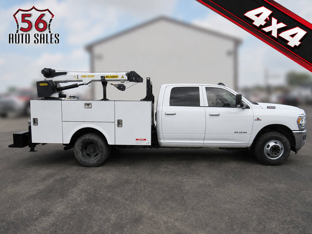 Used 2022 RAM 3500 Tradesman w/ Chrome Appearance Group AWD/4WD image 1