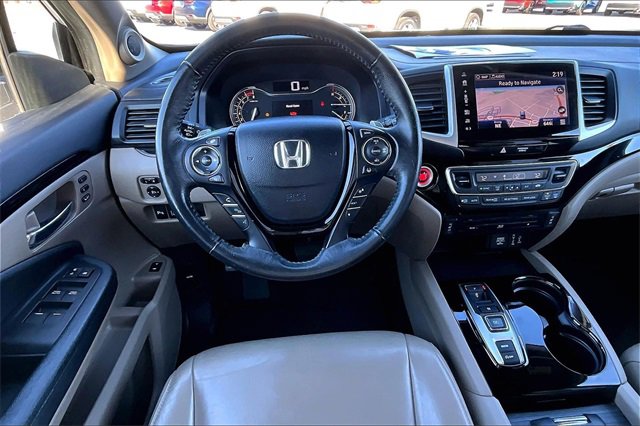 Used 2017 Honda Pilot Touring image 8