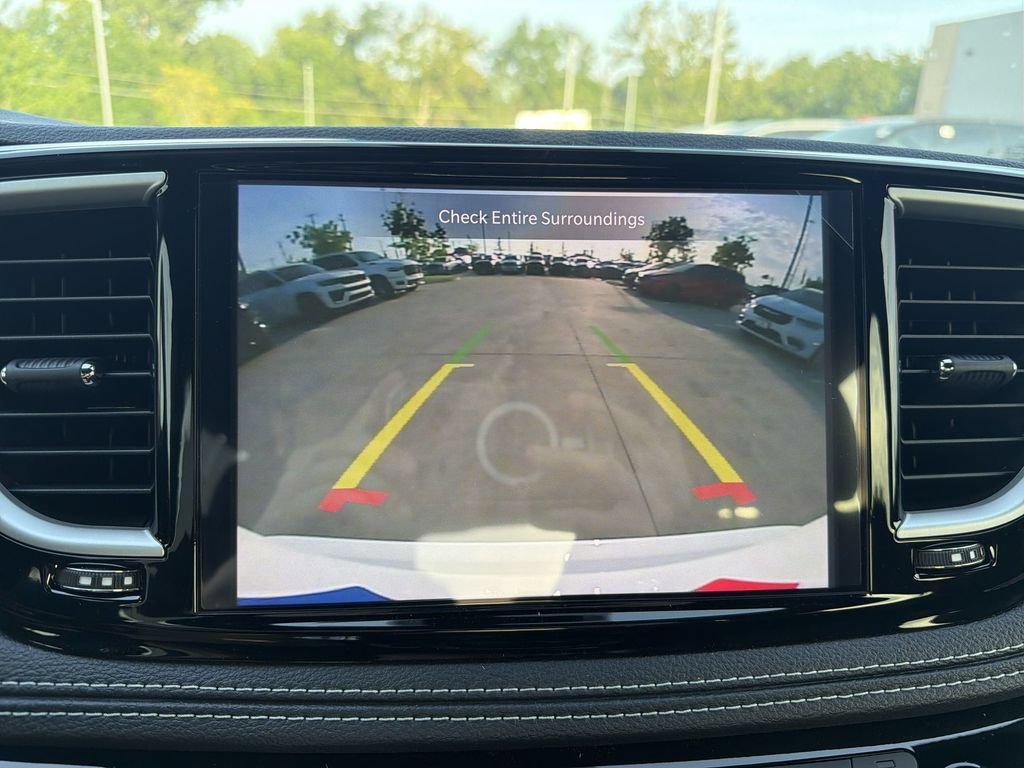 New 2026 Chrysler Pacifica Select FWD image 25