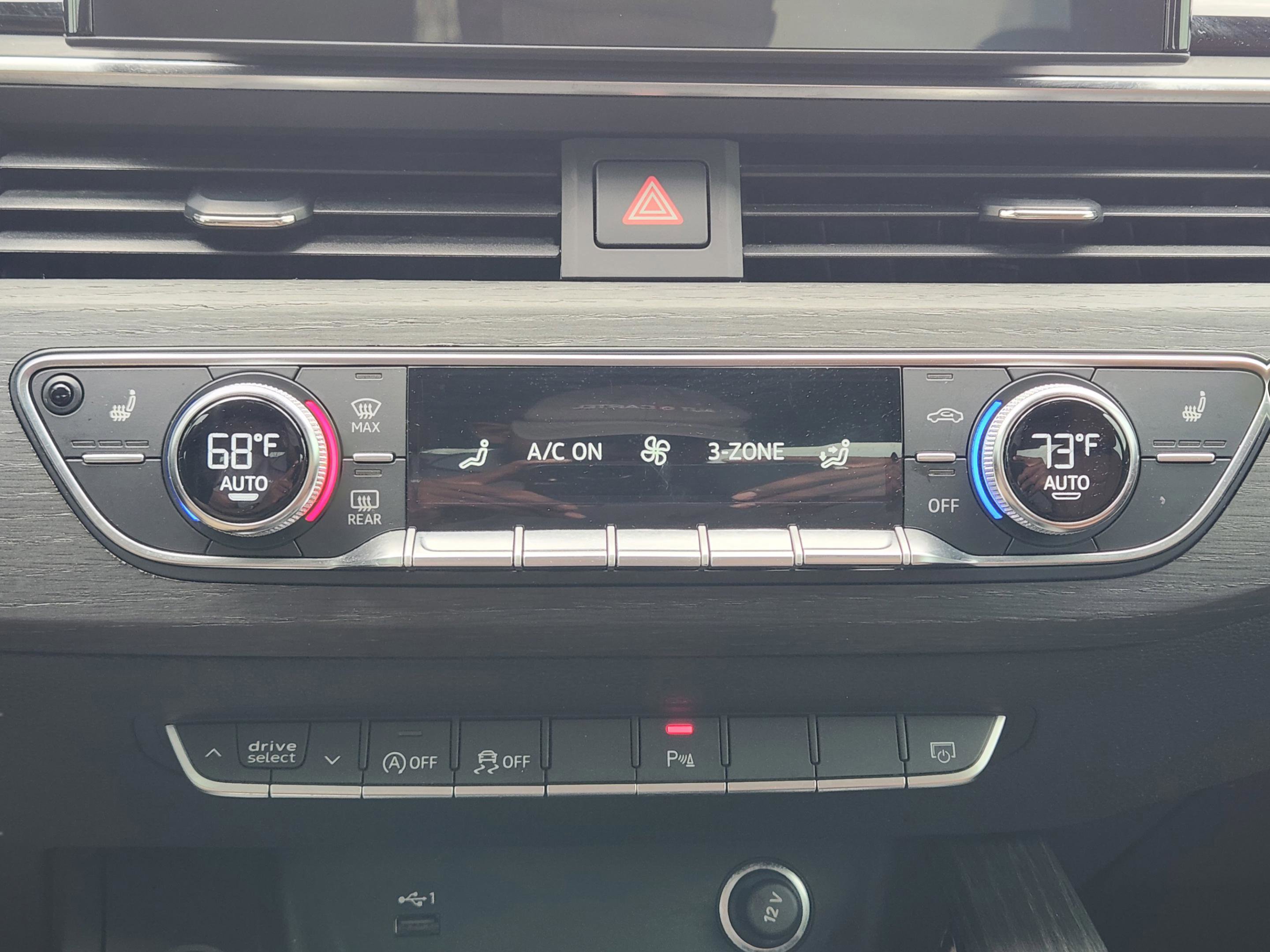 Used 2021 Audi A4 2.0T Premium w/ Convenience Package image 19