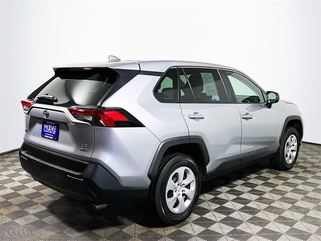 Certified 2025 Toyota RAV4 LE image 8