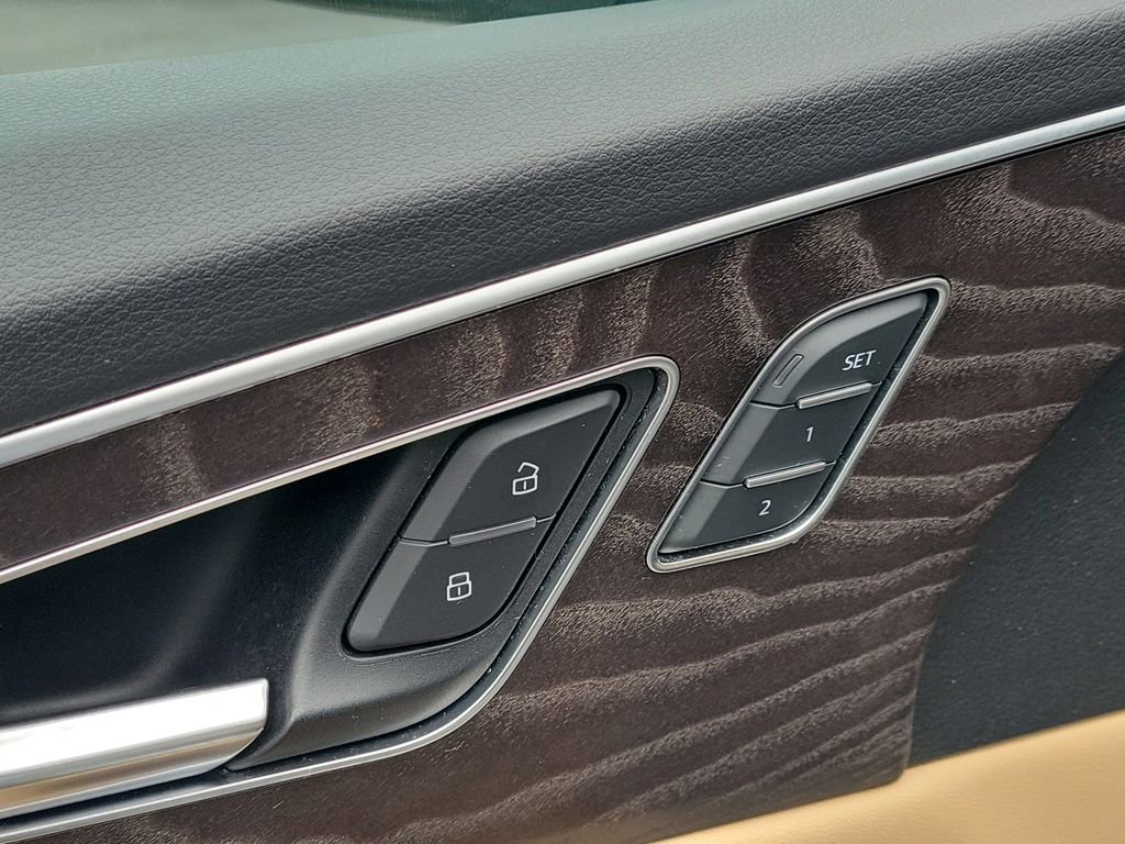 Used 2021 Audi Q8 Premium Plus w/ Premium Plus Package image 20