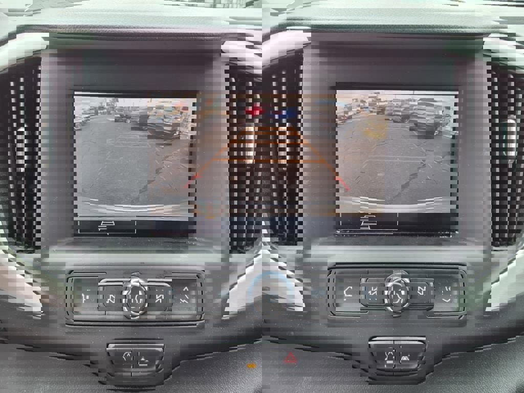 Used 2022 GMC Terrain SLE w/ Driver Convenience Package image 12