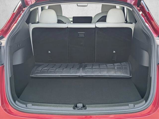 Used 2022 Tesla Model Y Long Range image 6