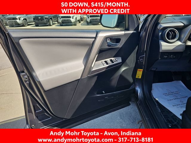Used 2017 Toyota RAV4 XLE FWD image 11