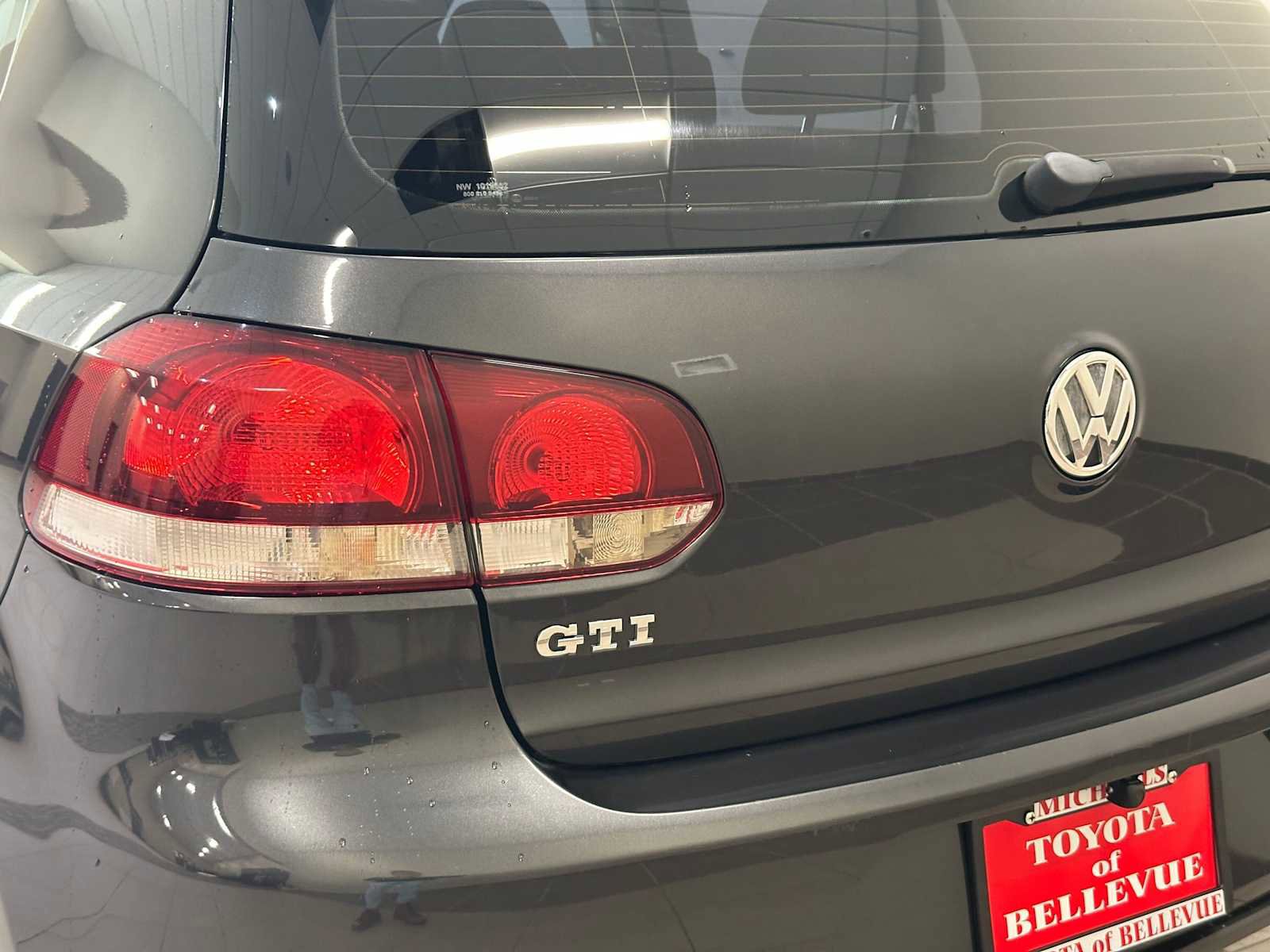 Used 2013 Volkswagen GTI w/ Convenience Package image 8