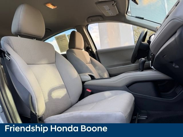 Used 2017 Honda HR-V LX image 37