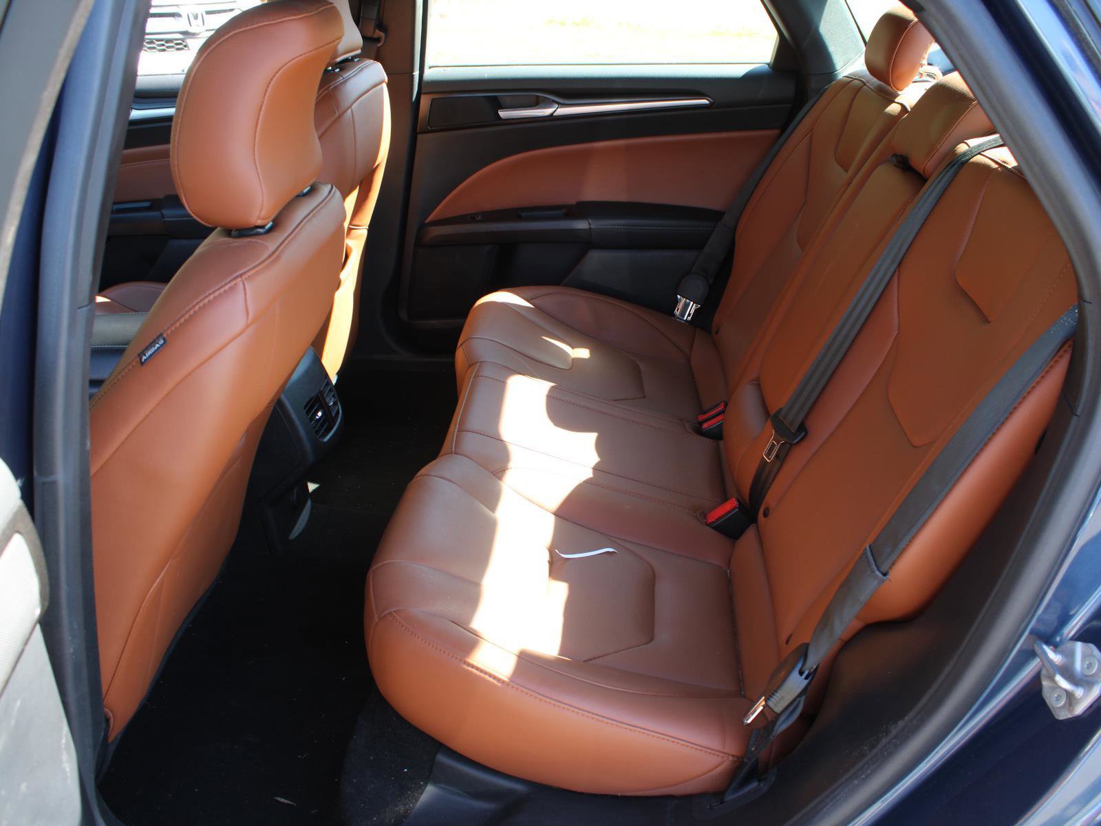 Used 2019 Ford Fusion Titanium FWD image 16