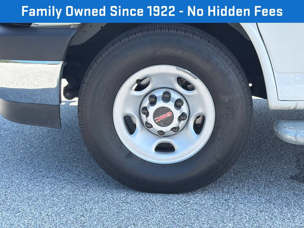 Used 2024 GMC Savana 2500 w/ Driver Convenience Package RWD image 11