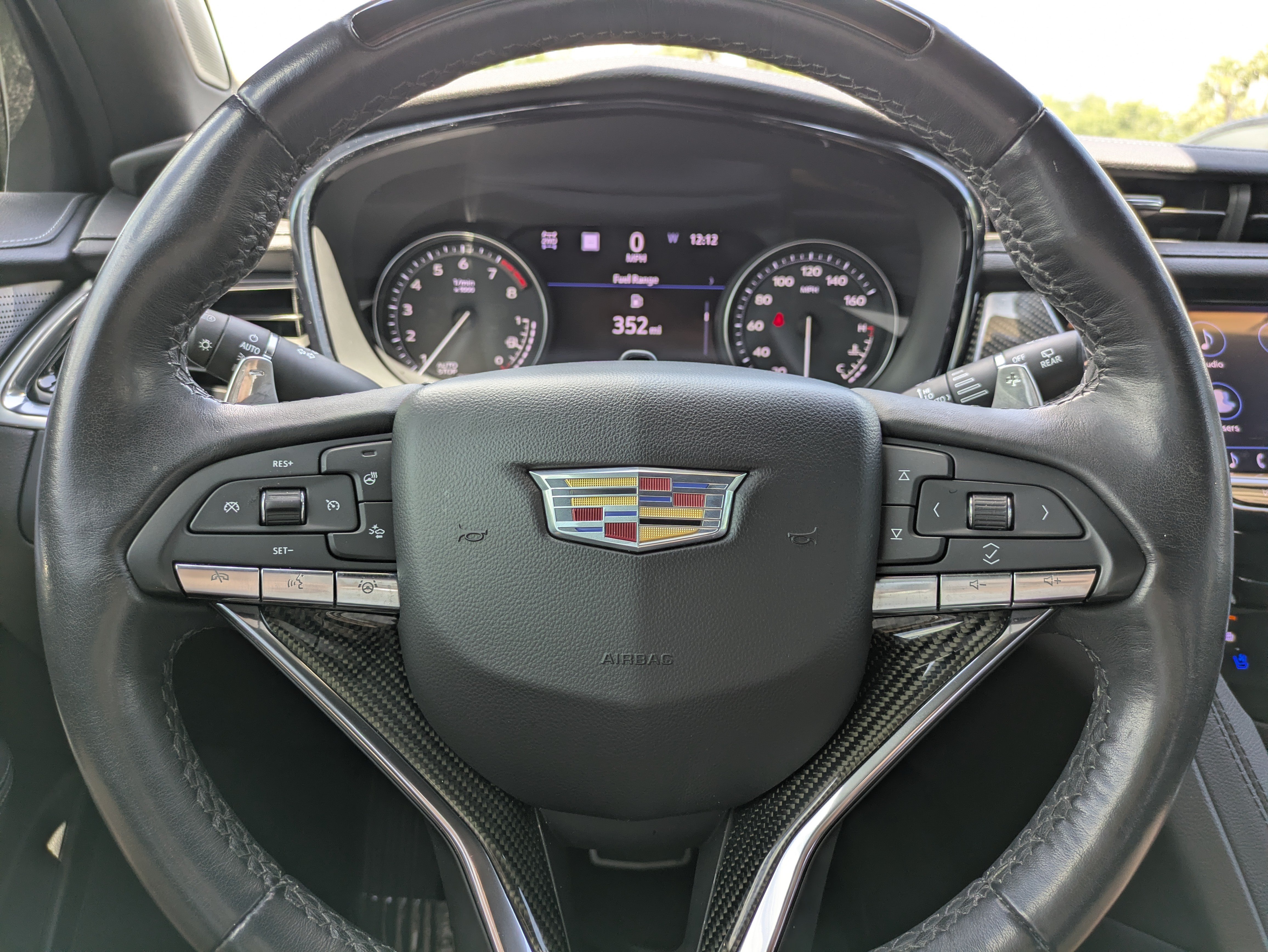 Used 2023 Cadillac XT6 Sport w/ Technology Package AWD/4WD image 25