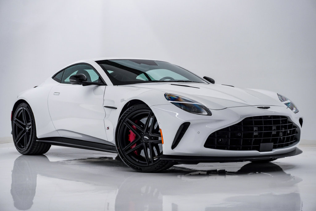 New 2026 Aston Martin V8 Vantage S RWD image 1