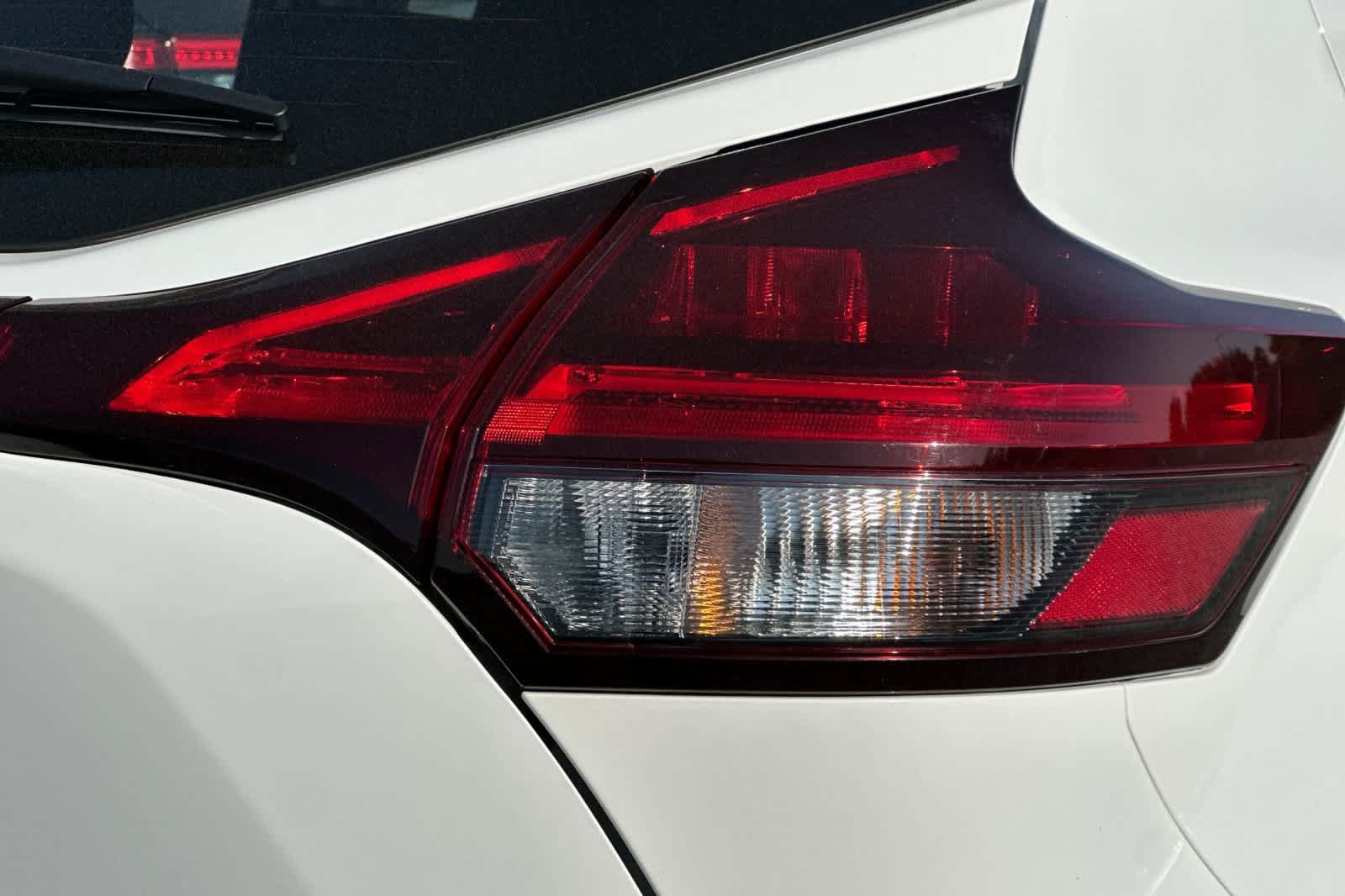 Certified 2025 Nissan Kicks Play S FWD image 33