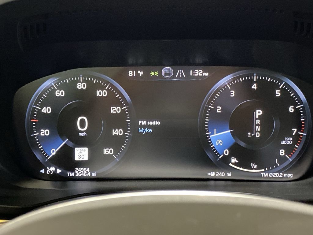 Used 2019 Volvo XC60 T5 Inscription w/ Protection Package Premier image 12