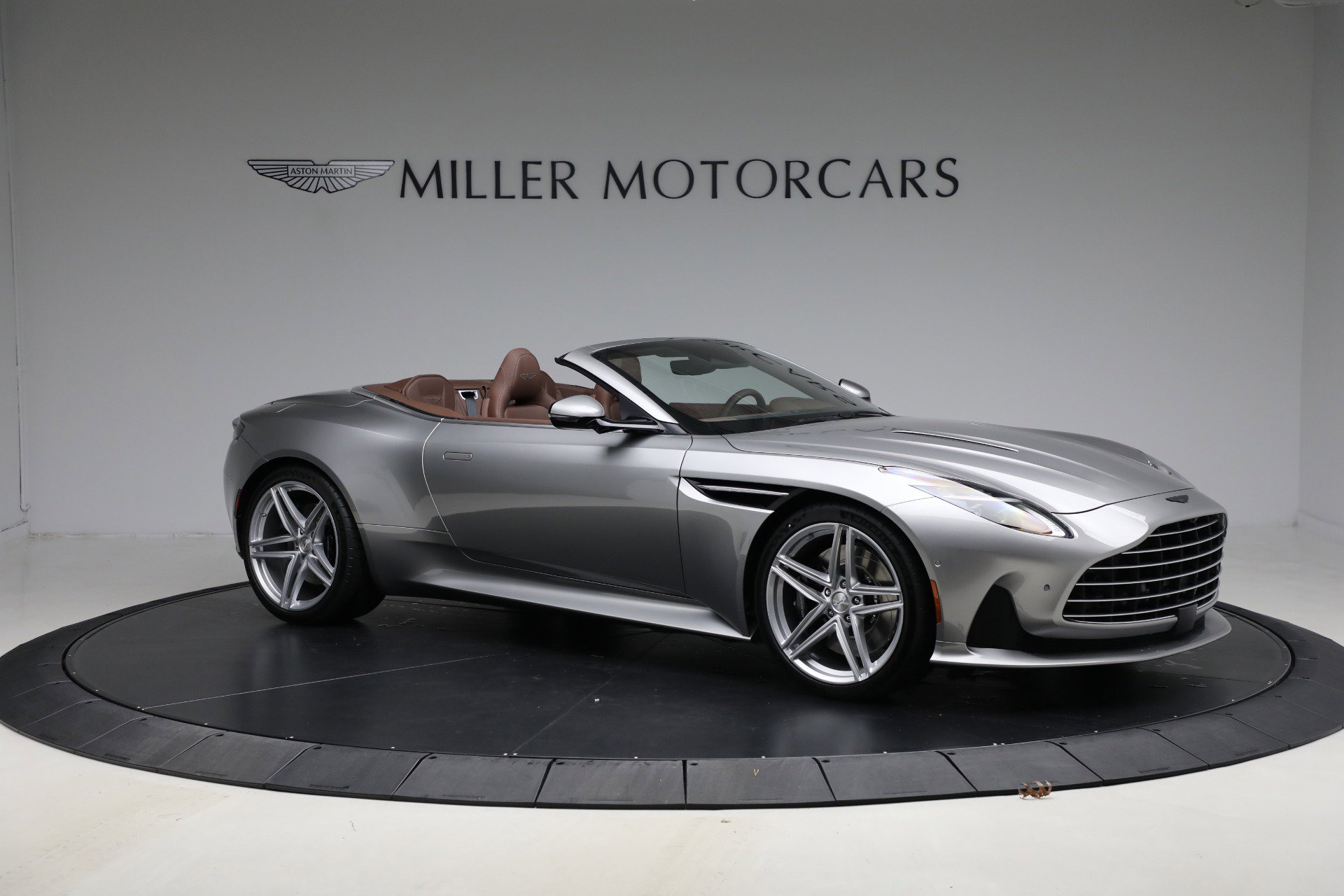 New 2026 Aston Martin DB12 Volante image 10