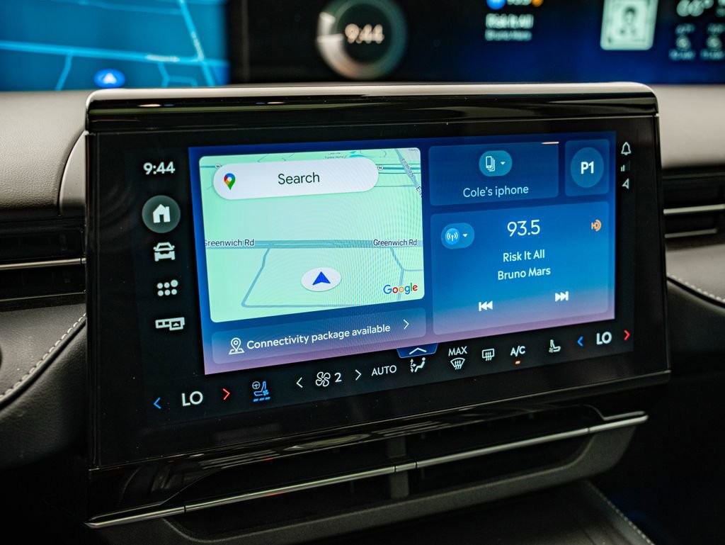 Used 2024 Lincoln Nautilus Reserve w/ Equipment Group 202A image 26