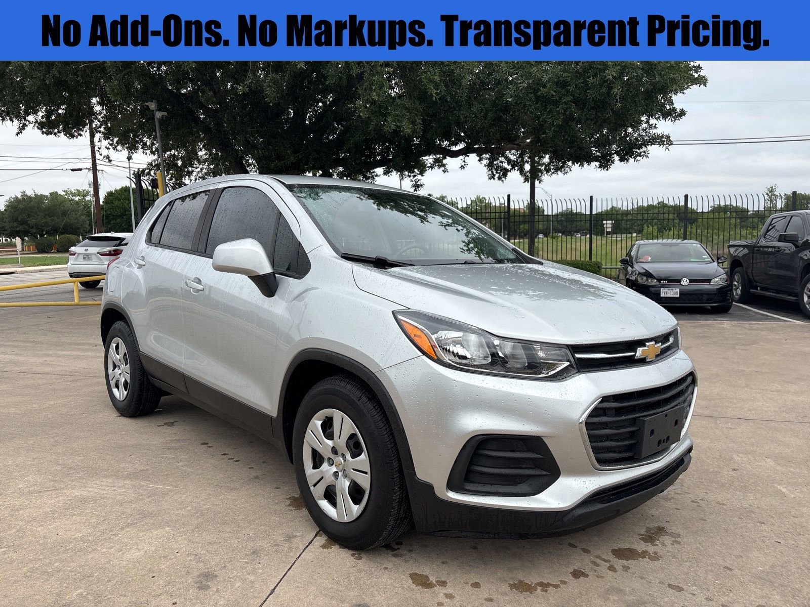 Used 2017 Chevrolet Trax LS FWD image 1