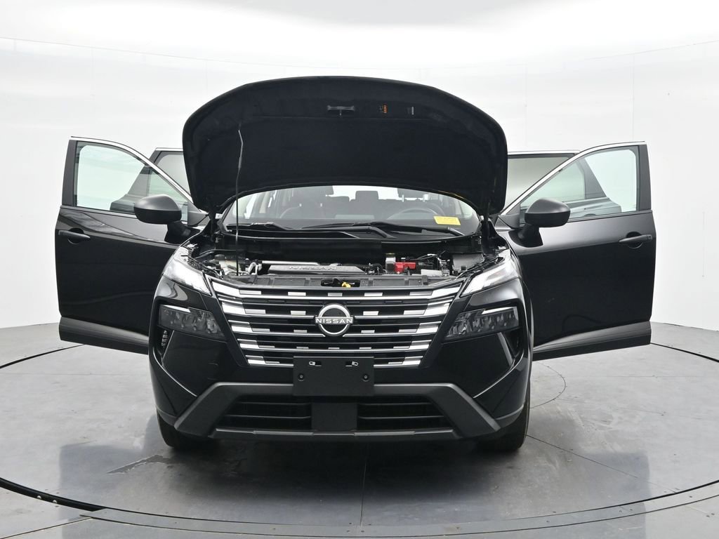 Used 2024 Nissan Rogue S image 40