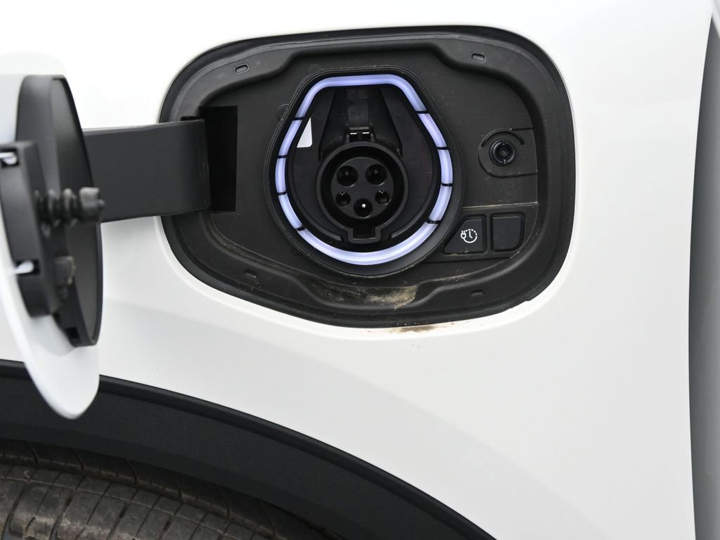 New 2025 Ford Escape SE FWD image 11