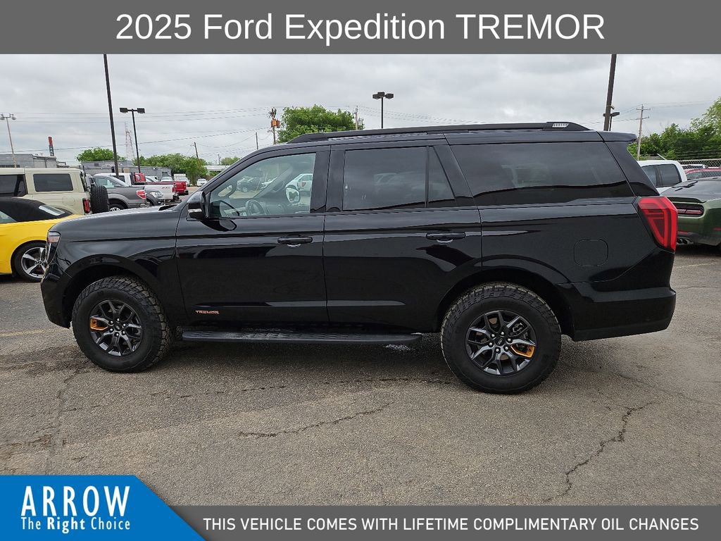 Used 2025 Ford Expedition Tremor AWD/4WD image 7