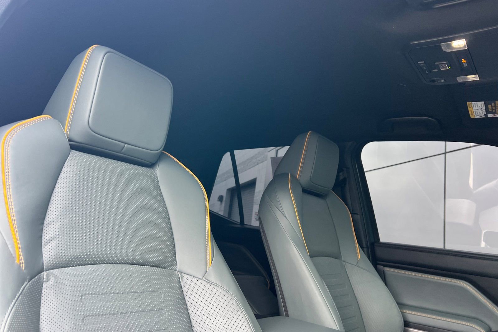 Used 2025 Toyota 4Runner Trailhunter image 14