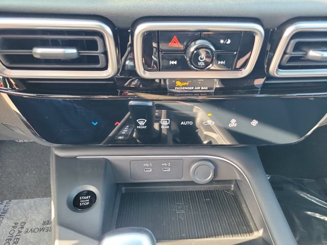 New 2026 Nissan Sentra SR w/ Floor Mat Package FWD image 28