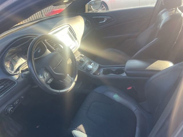 Used 2016 Chrysler 200 S w/ Comfort Group image 11