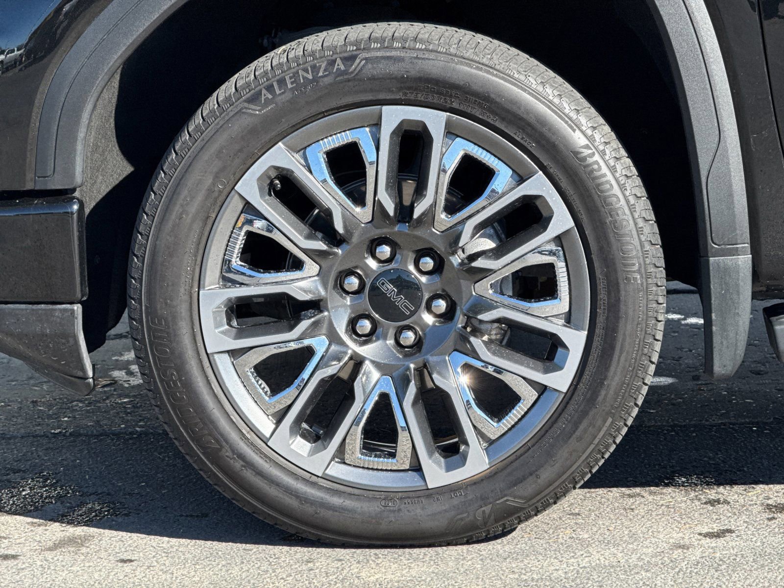 Used 2024 GMC Sierra 1500 Denali Ultimate image 32